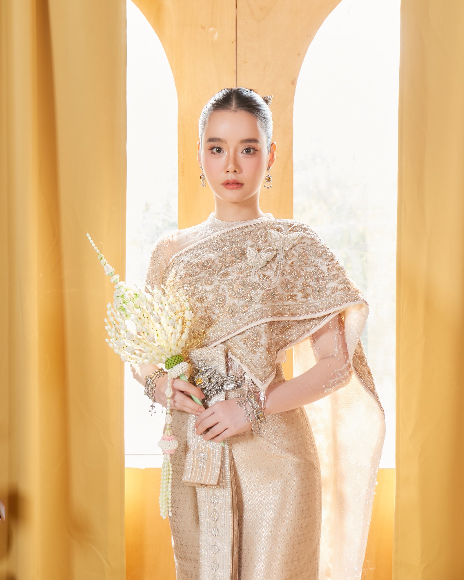 ชุดไทย — ภาพที่ 13