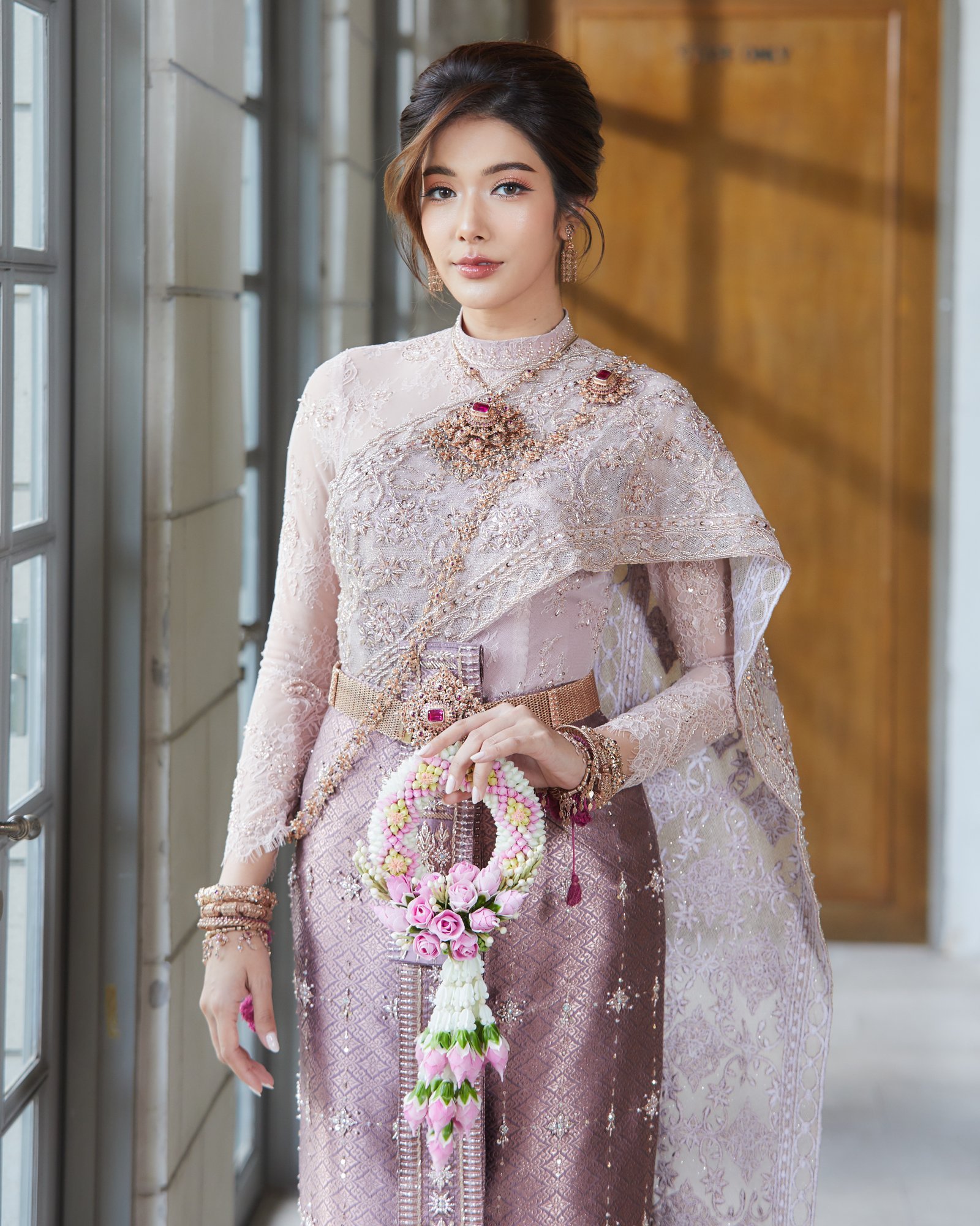 ชุดไทย — ภาพที่ 33