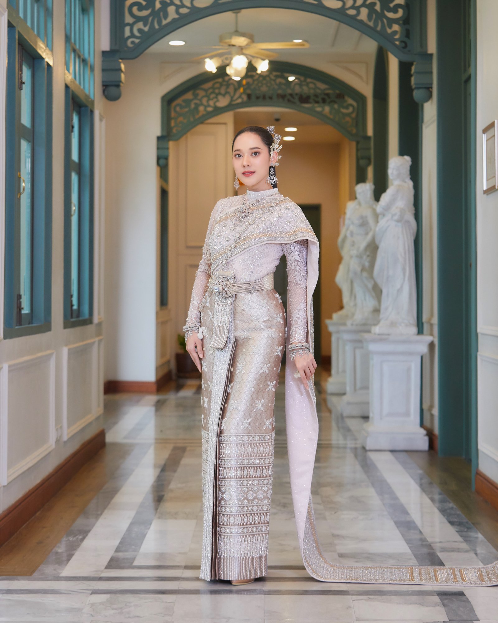 ชุดไทย — ภาพที่ 40